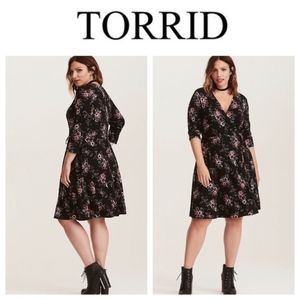 Torrid Floral & Black Surplice Wrap Dress Size 3